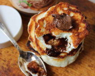 Сырники с шоколадной пастой