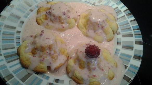 Рецепт Воздушные творожники в духовке с ягодным соусом