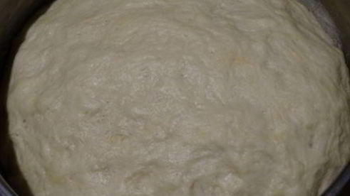 дрожжевое тесто для пирогов, булок и пирожков