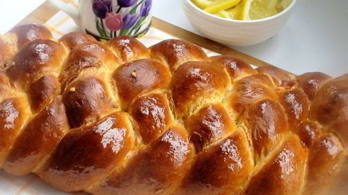 сырная косичка из дрожжевого теста