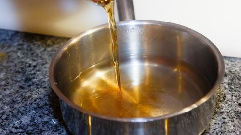 апельсиновый бисквит с клубникой