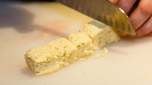 апельсиновый бисквит с клубникой