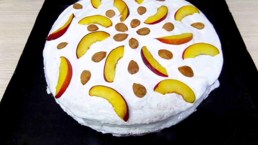 Рецепт бисквитный торт персиковый со сливочным кремом