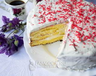 Бисквитный торт со сметанным кремом