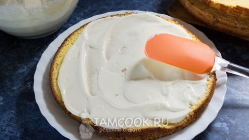 бисквитный торт со сметанным кремом