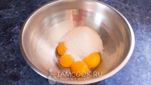 бисквитный торт со сметанным кремом