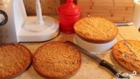 медовик в мультиварке