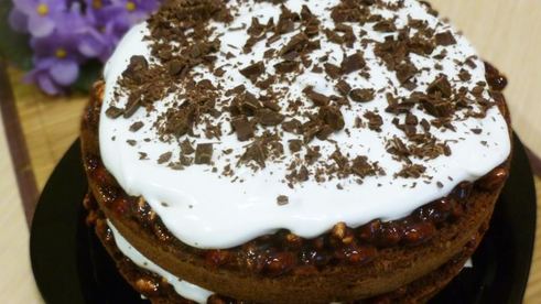 шоколадный торт с медовой нугой