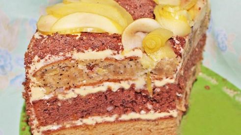 торт королевский с маком, орехами, изюмом