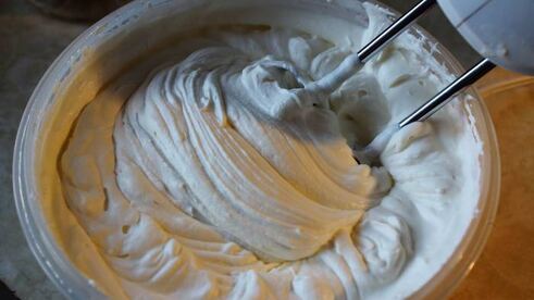 торт шоколадно-сливочно-вишневый летающий