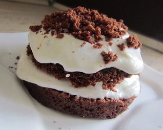 Творожный торт с йогуртом и какао