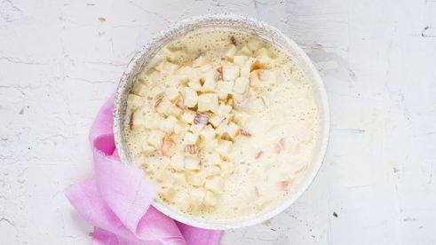 хлебная запеканка с черной смородиной