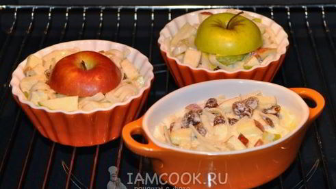 лапшевник детский с яблоком и изюмом