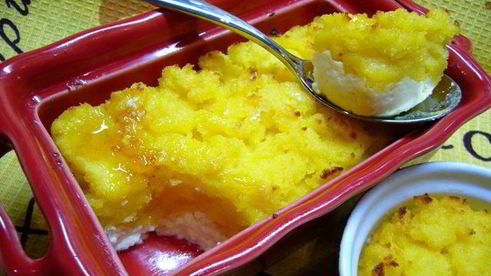 манная запеканка на апельсиновом соке с творогом