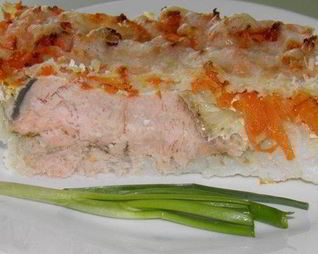 Рисовая запеканка с горбушей и овощами