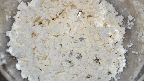 творожная запеканка с клубничным соусом