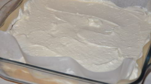 творожная запеканка с клубничным соусом