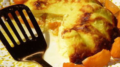 творожная запеканка-суфле с абрикосами