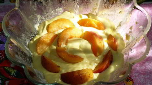 творожная запеканка-суфле с абрикосами