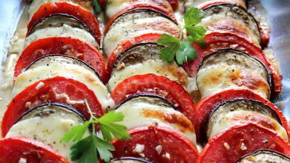 Рецепт Запеканка из баклажанов с помидорами и сыром в духовке