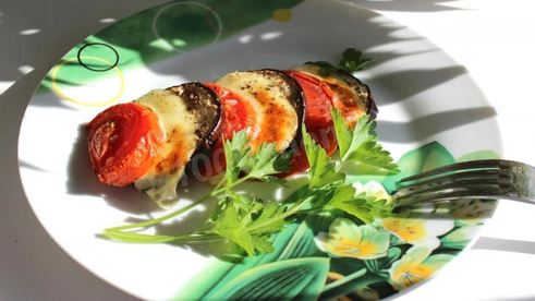 запеканка из баклажанов с помидорами и сыром в духовке