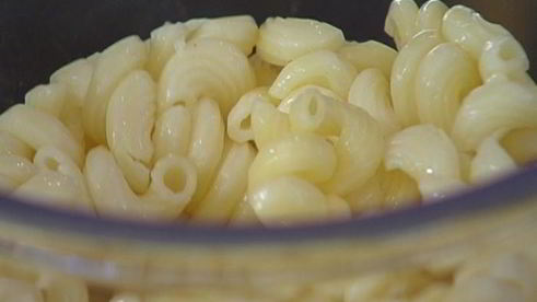 запеканка из макарон с горошком, цукини и творогом