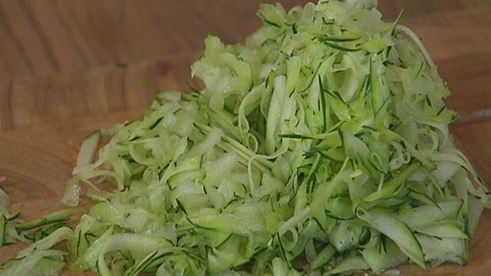 запеканка из макарон с горошком, цукини и творогом