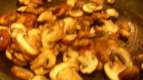 запеканка с баклажанами, грибами и моцареллой