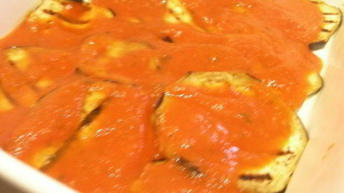 запеканка с баклажанами, грибами и моцареллой