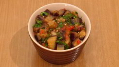 запеканка с баклажанами и фаршем с соусом бешамель