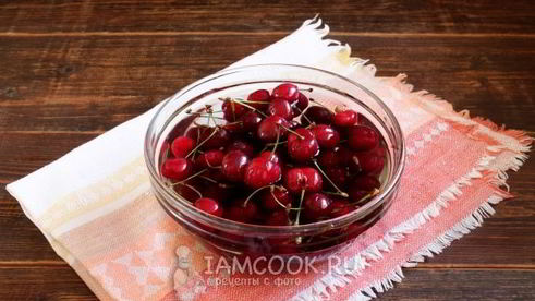 черешня в собственном соку на зиму