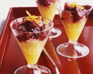 Апельсиновая гранита с ягодным джемом