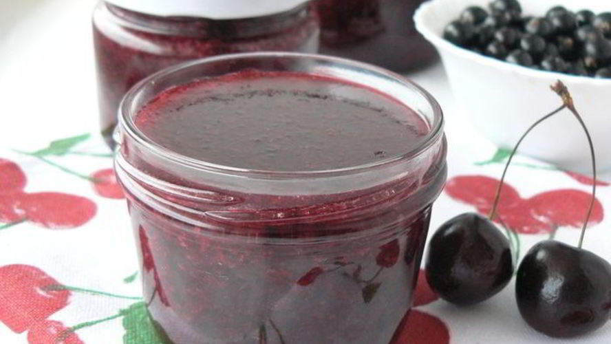 Рецепт джем из черной смородины с вишней и яблоком