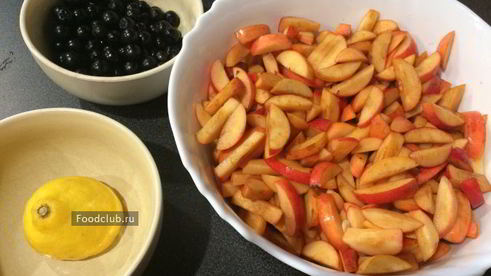 джем из яблок с черноплодной рябиной в мультиварке