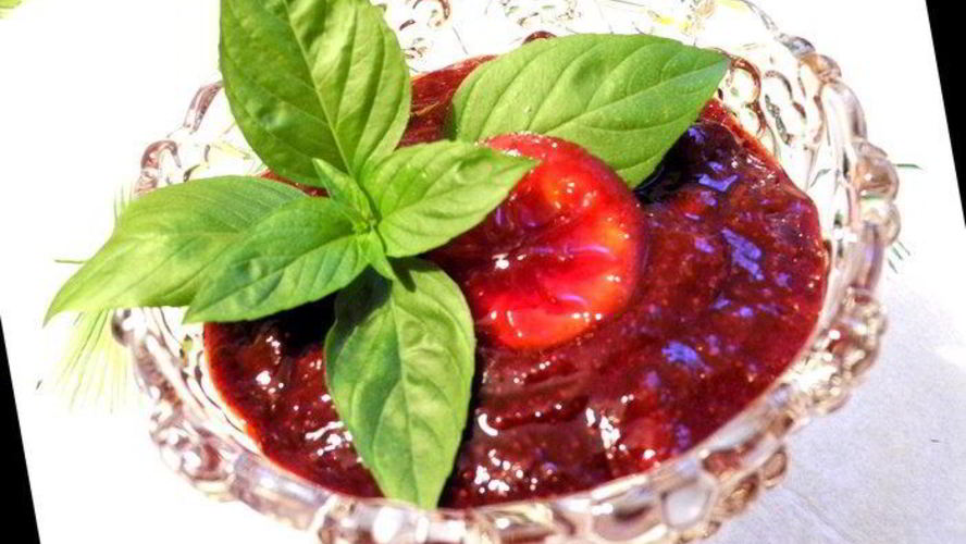Рецепт клубничный джем с красным вином и базиликом