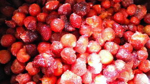 клубничный джем с красным вином и базиликом