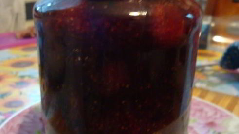 клубничный джем с ванилью и черным перцем