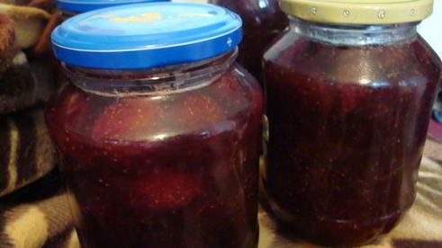 клубничный джем с ванилью и черным перцем