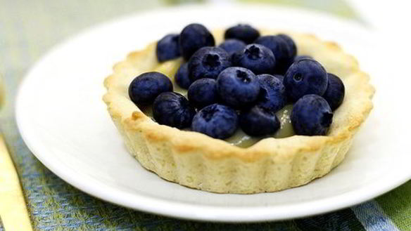 Рецепт Лимонные корзиночки с черникой и джемом