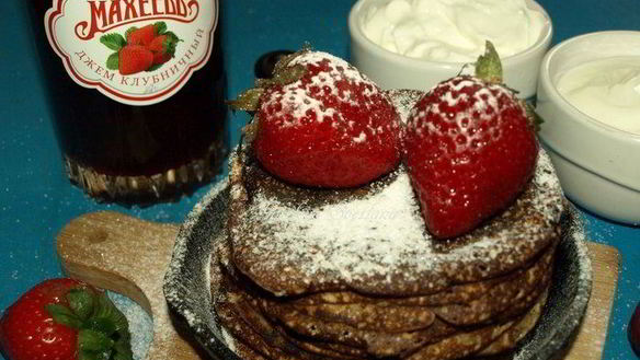 Рецепт Миндальные блинки с клубничным джемом