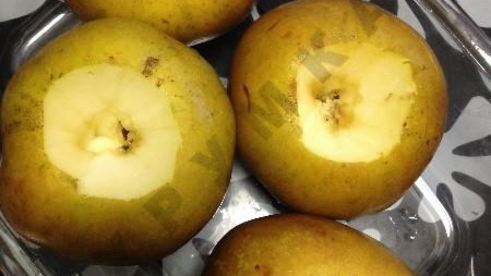 запеченные яблоки с орехами и джемом