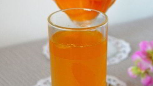 десерт-компот из мушмулы на белом вине