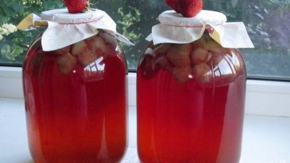 Рецепт Клубничный компот на зиму