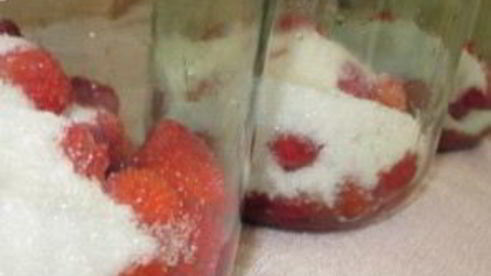 клубничный компот на зиму