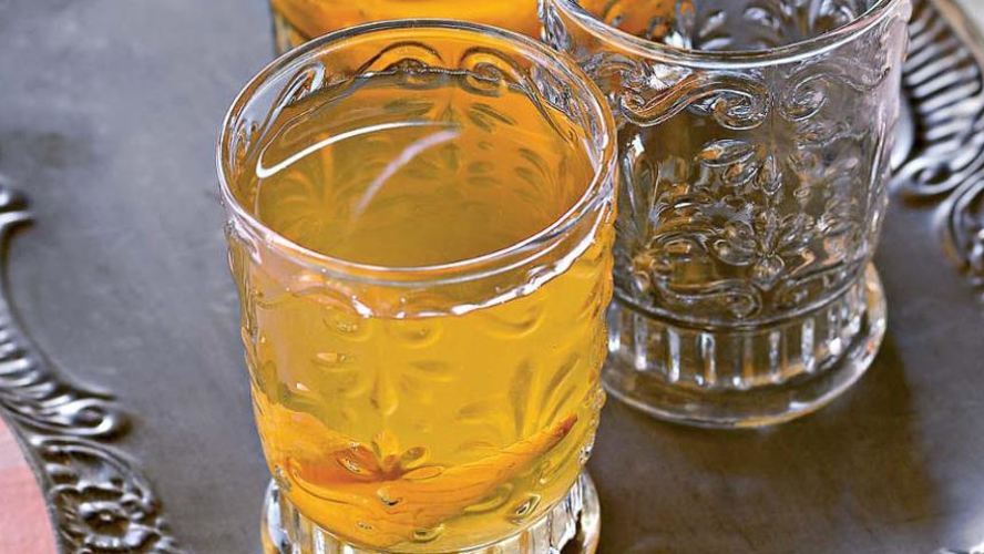 Рецепт компот из айвы с геранью