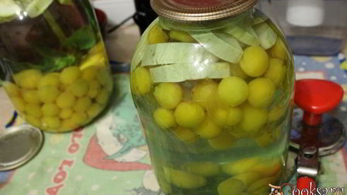 компот из алычи с кабачком