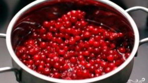 компот из брусники и яблок