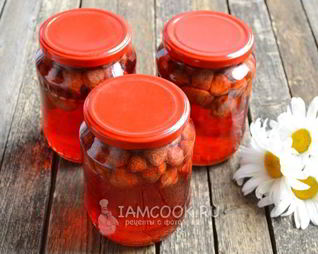 Компот из клубники на зиму без стерилизации