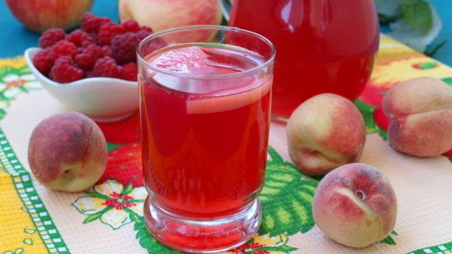 Рецепт компот из персиков, яблок и малины с мелиссой