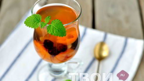 компот из сухофруктов с лимоном и мелиссой